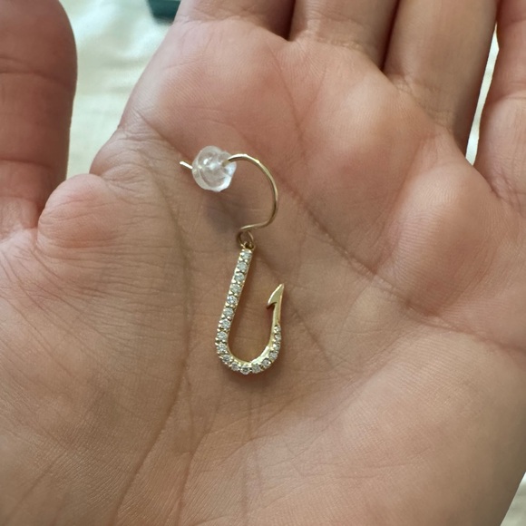 14 kt gold fishing hook earings Karat Yellow Fish Earrings With Diamonds Add unique style with 14k yellow gold dangling 3D fish hook earrings from Jewelry America $600 OFF!! Diamond Fish Hook